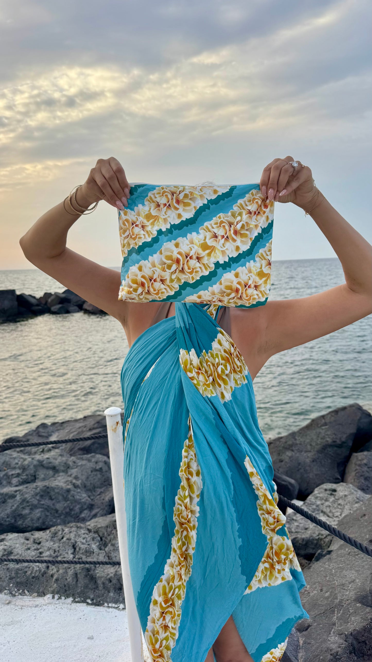 Plumeria Lei Pareo